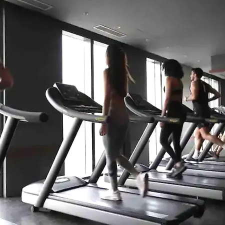 דירה Skyland - 32nd Floor Luxury Studio